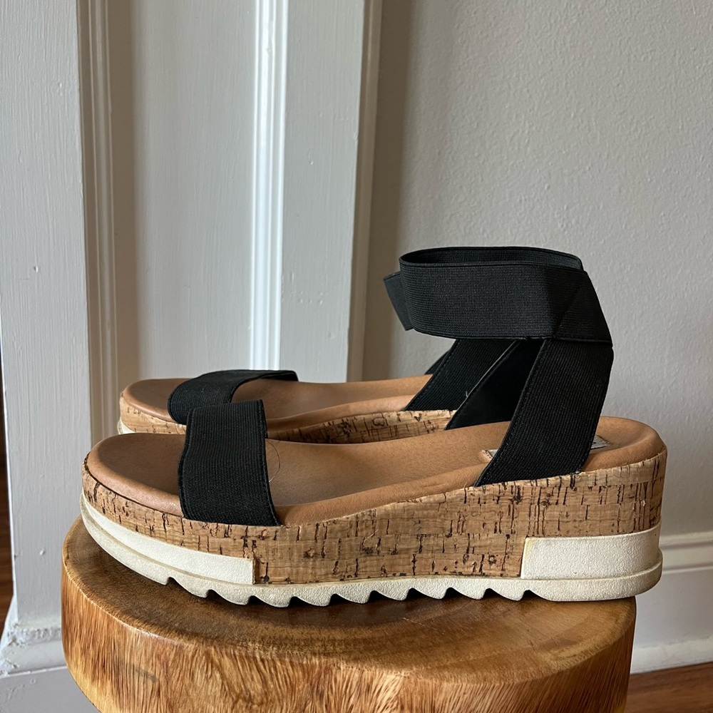 Steve Madden Black Platform Sandals with Cork Sole - 8.5